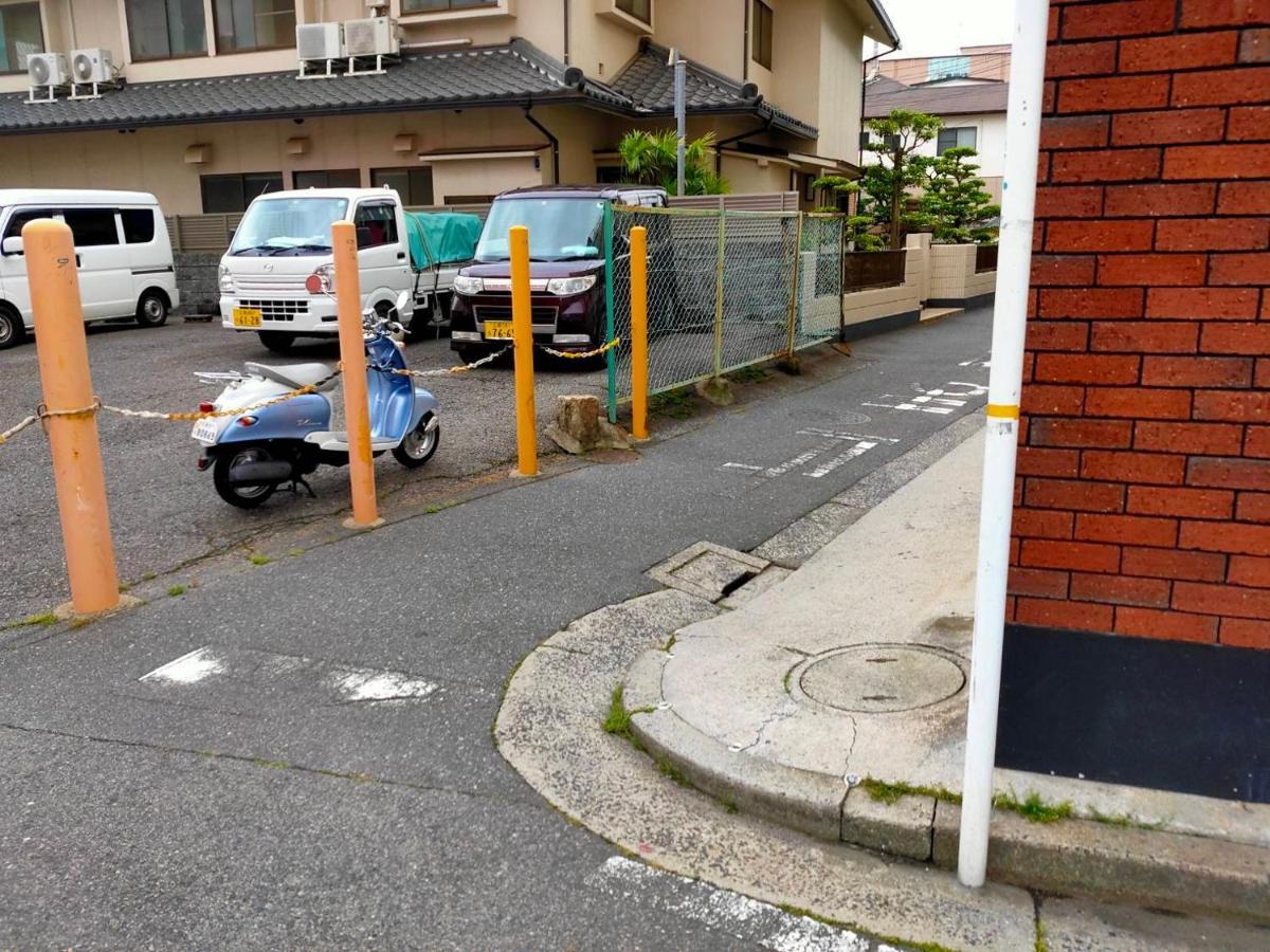 West Crab Base Vila Hiroshima Exterior foto