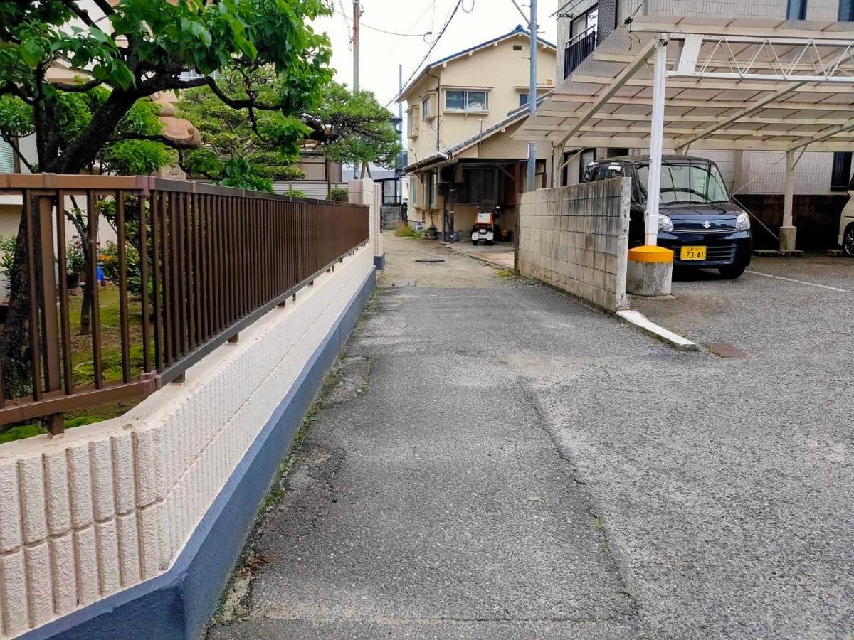 West Crab Base Vila Hiroshima Exterior foto