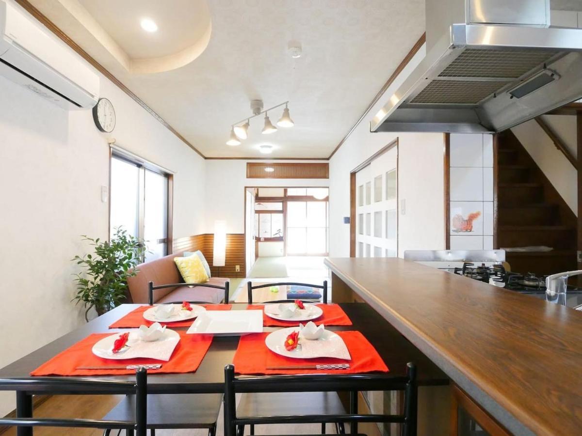West Crab Base Vila Hiroshima Exterior foto